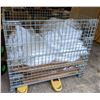 Image 2 : Steel bin with linen