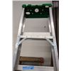 Image 2 : 8 ft Aluminum step ladder