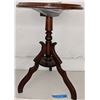 Image 2 : Wooden  vintage store/table