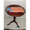 Image 2 : Bombay company side table
