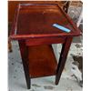 Image 2 : Vintage side table