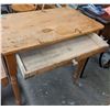 Image 2 : Wooden table Canadiana 18in x 31in
