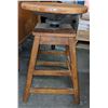 Image 1 : Vintage wooden stool