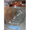 Image 1 : Candy / cookie jars approx 5