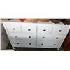 Image 2 : 8 drawer dresser with white gloss finish