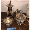 Image 2 : Sheffield reproduction serving items