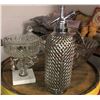 Image 2 : Glass punch bowl and assorted decor