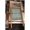 Image 1 : Vintage washboard, vintage level and assorted items