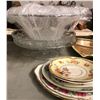 Image 2 : Vintage serving items and figures