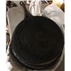 Image 2 : 2 antique frying pans