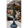Image 2 : Tiffany style table lamp