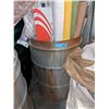 Image 2 : 2 metal drums with contents