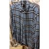 Image 8 : Half rack of clothing including shirts approx 25 pieces