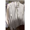 Image 2 : Long sleeve shirts, t-shirts Banana Republic, Zara, Helly Hansen Shop, Top  and others