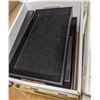 Image 8 : Jewelry trays laundry supplies sewing items sewing thread multiple colors