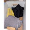 Image 9 : A large lot of misc with a rolling rack