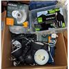 Image 2 : A box lot of miscellaneous lightning