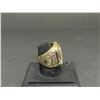 Image 2 : NEW YORK YANKEES 2000 M.L.B  WORLD SERIES CHAMPIONSHIP REPLICA RING "JETER"
