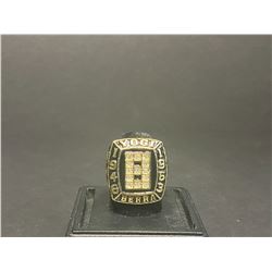 YOGI BERRA #8 HALL OF FAME CHAMPIONSHIP REPLICA RING