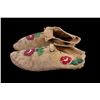 Image 4 : Crow Floral Beaded Moccasins c. 1890's