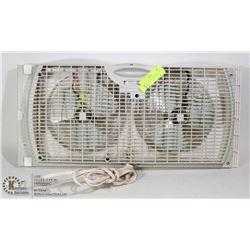 ADJUSTABLE DUAL WINDOW FAN