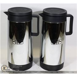 SET OF (2) 1 LITRE THERMOS POURING