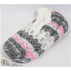 NON-SKID  COZY SLIPPER SIZE 9/11