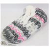 Image 1 : NON-SKID  COZY SLIPPER SIZE 9/11