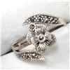 Image 2 : SILVER ONYX FLOWER SHAPED  RING (~SIZE 6)