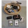 Image 1 : BASKET OF STORAGE LOCKER FIND ELECTRONICS