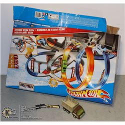 HOTWHEELS LOOP MAYHEM & VINTAGE TONKA TRUCK