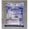 Image 1 : BAG OF GREEN FLAG DE-ICER AND ANTI SKID (GOOD TO