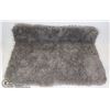 Image 1 : GREY BATHMAT