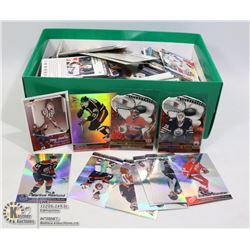 BOX OF OLD COLLECTIBLE HOCKEY CARDS