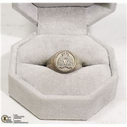 STERLING SILVER LADIES RCMP INSIGNIA RING- SIZE 8