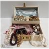 Image 1 : VINTAGE JEWELLERY BOX COLLECTION OF JEWELLERY