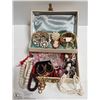 Image 2 : VINTAGE JEWELLERY BOX COLLECTION OF JEWELLERY