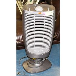 HONEYWELL FLOOR OCILATING HEATER 18 INCH TALL