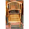Image 1 : FOLDING WICKER CHAIR