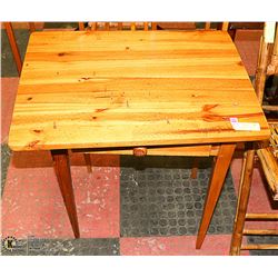 PINE TABLE WITH A DRAWER 24 X 18 X 27