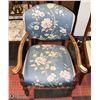 Image 1 : BLUE FLORAL CHAIR
