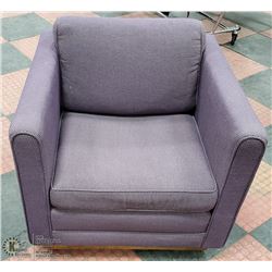 SINGLE SEATER CHAIR