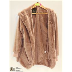 ZILCREMO PINK FUZZY LADYS HOODIE SIZE S.