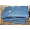 Image 1 : LOT OF ASSORTED MOVING BLANKETS