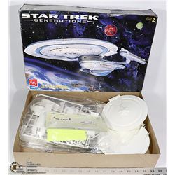 STAR TREK USS ENTERPRISE B ERTL AMT MODEL