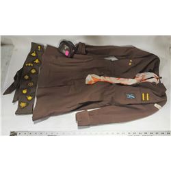 COLLECTIBLE GIRL GUIDES OF CANDADA BROWNIE UNIFORM