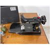 Image 4 : Singer Featherweight Sewing Machine & Table Set