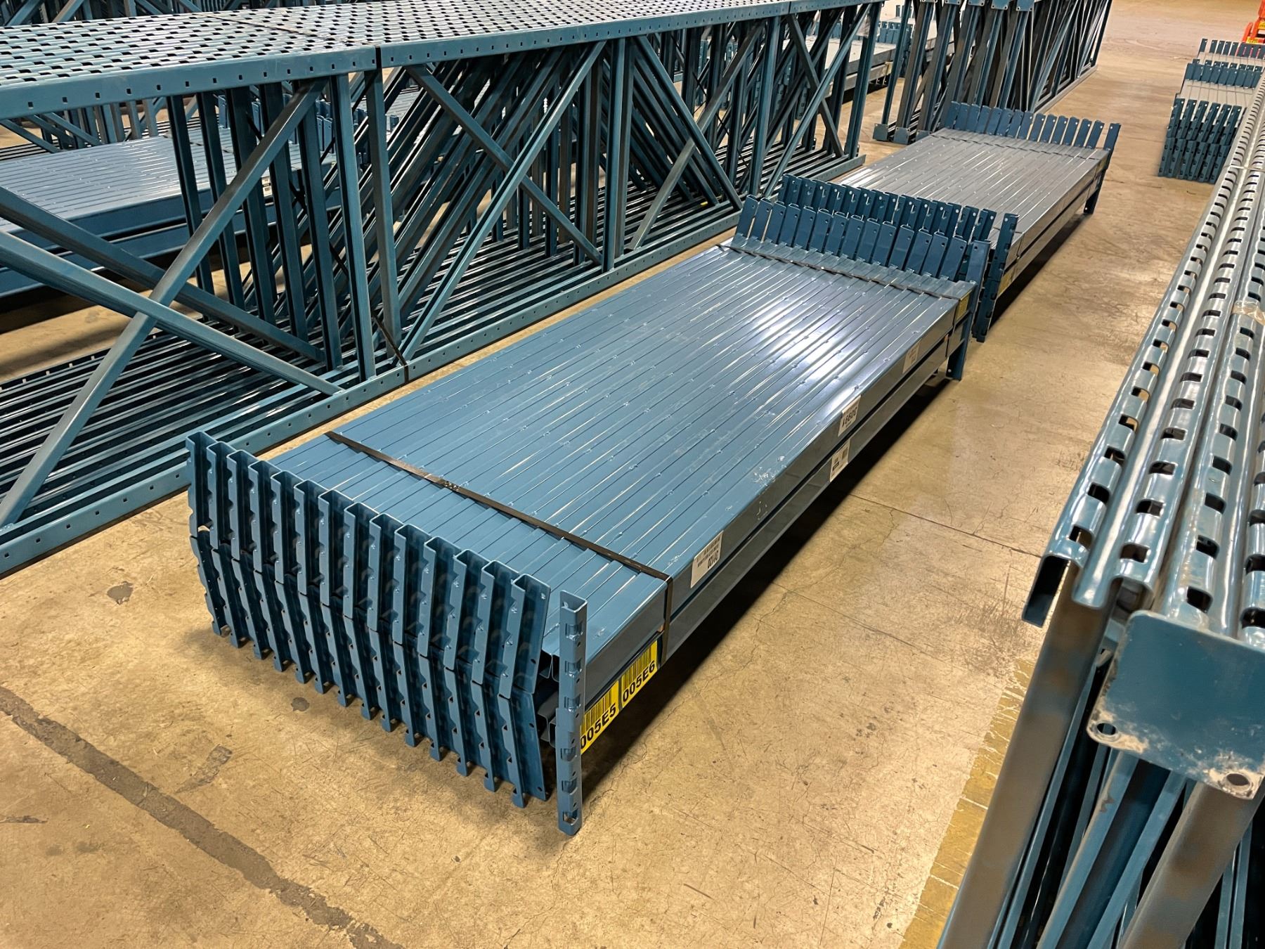10 BAYS OF BLUE 20' MASTORACK INDUSTRIAL PALLET RACKING WITH 3, 8 ...