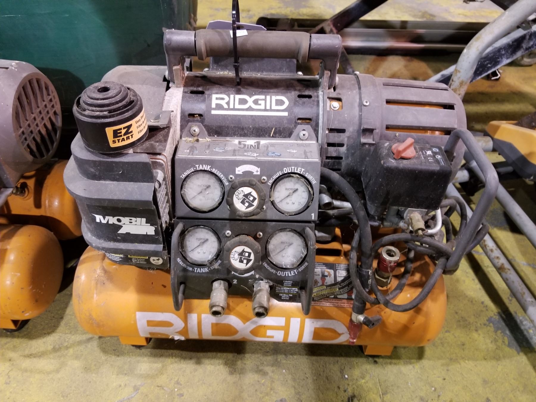 Ridgid Stack RIDGID TRI-STACK 5 GALLON 5-IN-1 AIR COMPRESSOR
