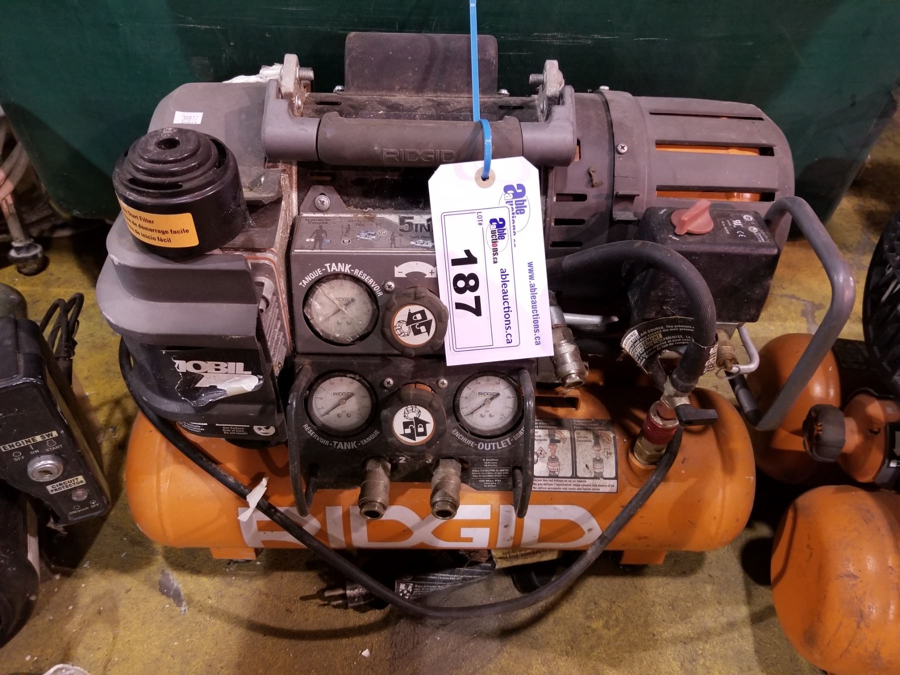 Ridgid Stack RIDGID TRI-STACK 5 GALLON 5-IN-1 AIR COMPRESSOR
